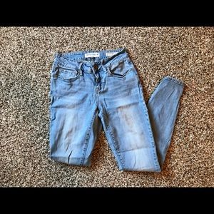 Bullhead Skinniest Jeans